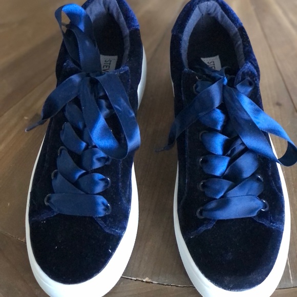 Steve Madden Shoes - Steve Madden Women’s Tennis Shoes. Size 6.